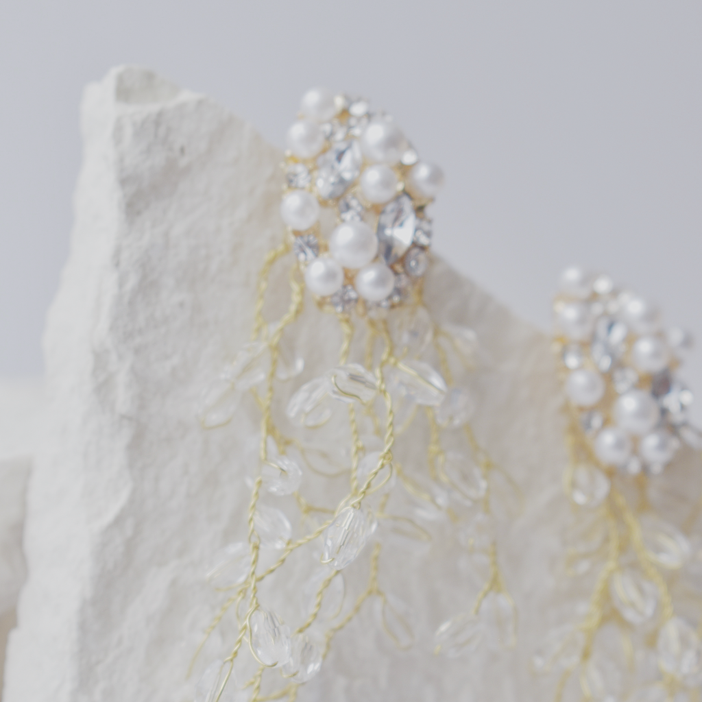 Vesta Earrings