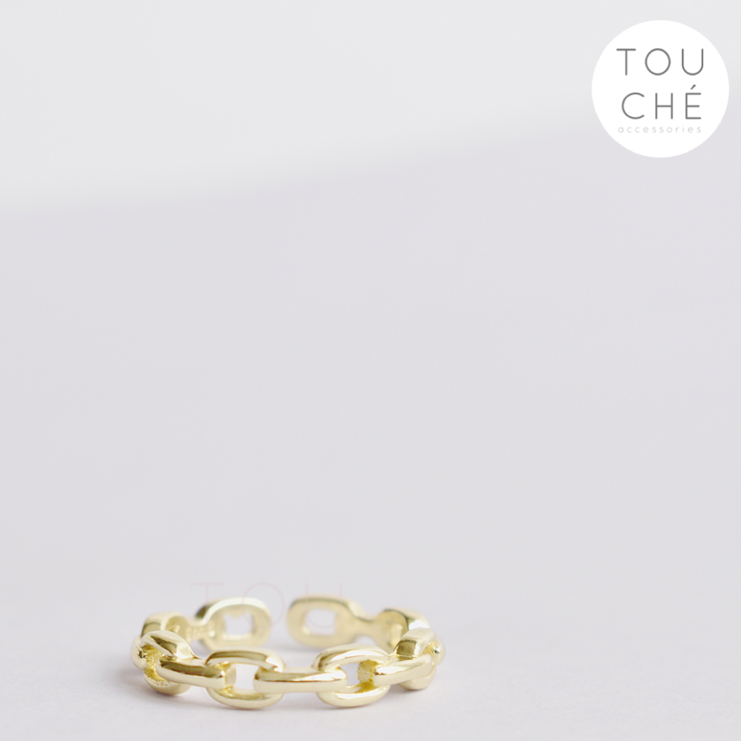 Aquila Rectangular Chain Ring